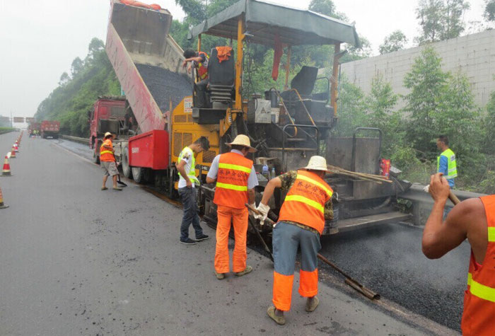 成乐高速公路罩面维修工程开工